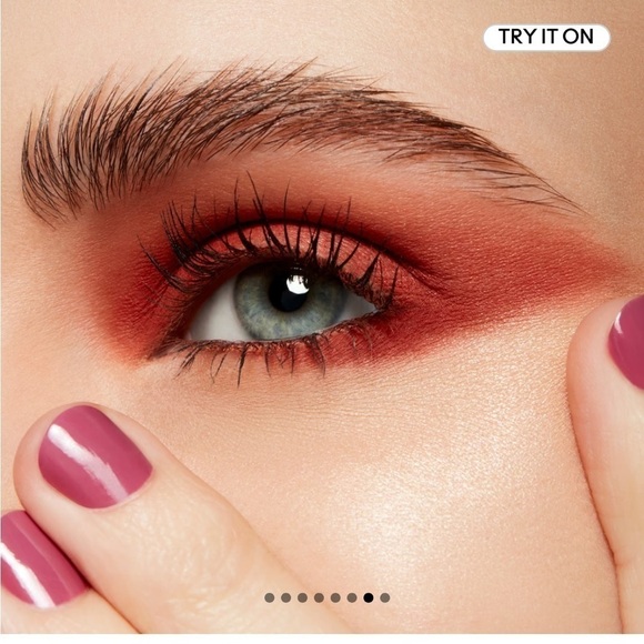 MAC Powder Kiss Soft Matte Eye Shadow in color So Haute Right Now, NEW! - Picture 4 of 10